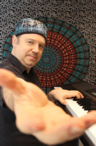 prod-track-files-1260433-extra_pictures-Joshua-Gellman
