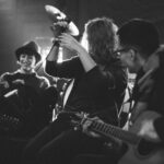 The Iddy-Biddies  “The World Inside”: Folk That Whispers To The Soul / Folk Que Susurra Al Alma 