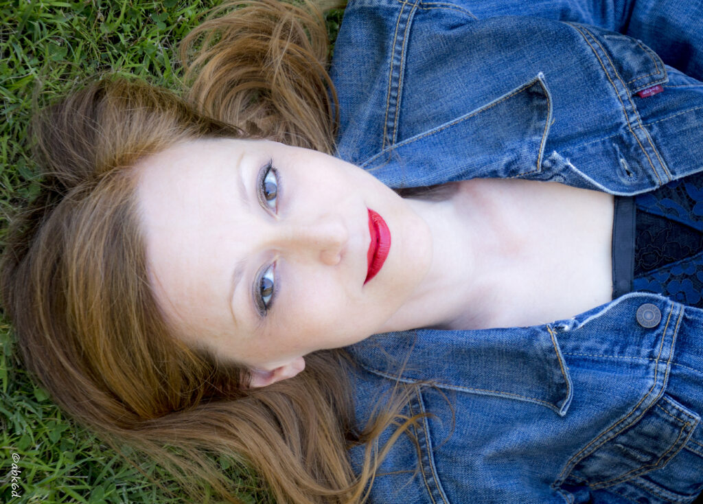 prod-track-files-1398486-extra_pictures-Anna-Good