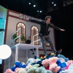 Alpaca-in-Chief  “Ex-God in a Toga”: Humor In Ruins / Humor En Ruinas