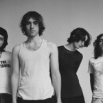 La banda Indie Del Momento Tenía Fans Falsos. Igual Tocó En Coachella.